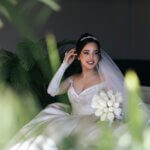 Romantic bridal portrait showcasing the best makeup for wedding day with soft eyeshadow and glowing skin